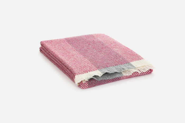Pink Heather CorrÃ¡n Irish Wool Throw Blanket - Cushendale Woollen Mills