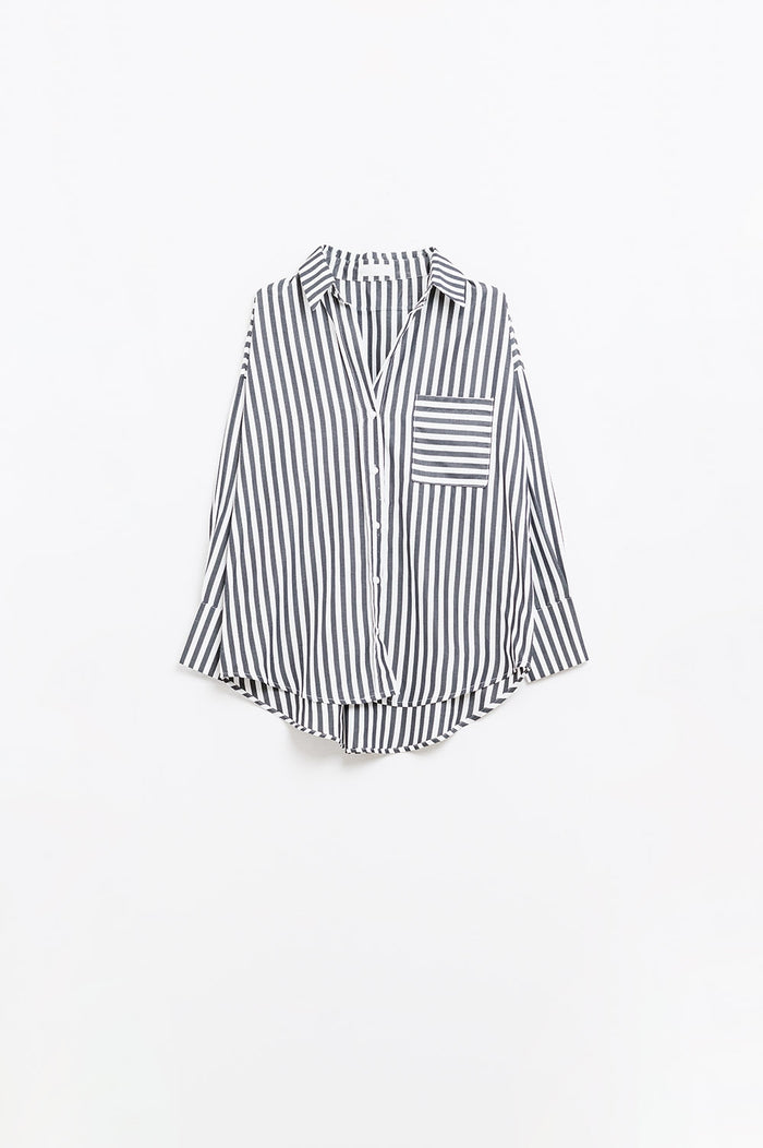 Poplin shirt with vertical stripes in black and chest pocket - Shirts