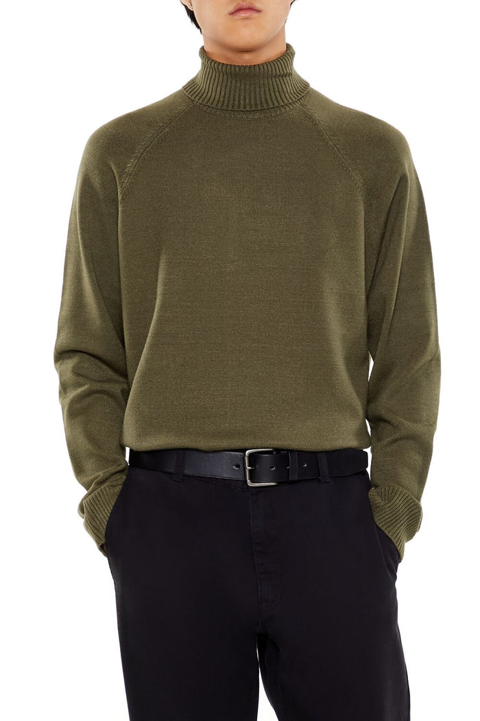 olive / M