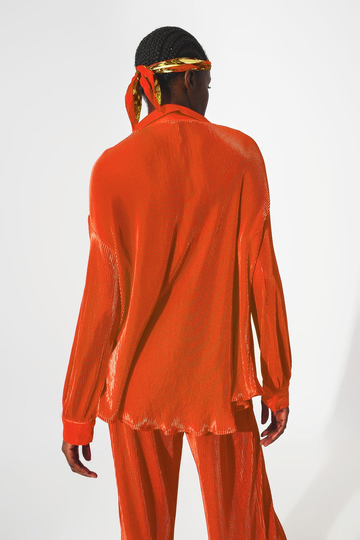 Relaxed pleated satin shirt in orange - Shirts
