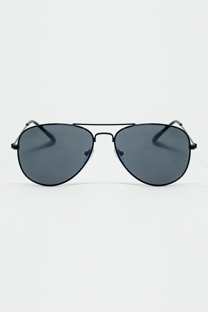 Retro Aviator SunglassesWith Smoke Lense in Black