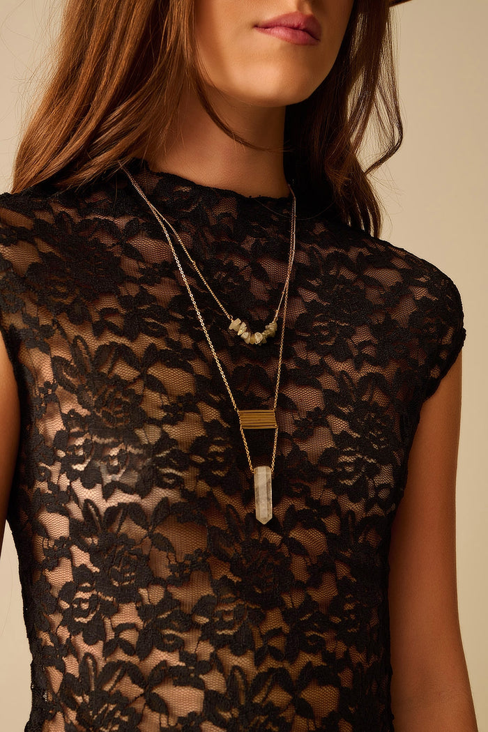 Romantic Lace T-shirt With Cap Sleeves in Black