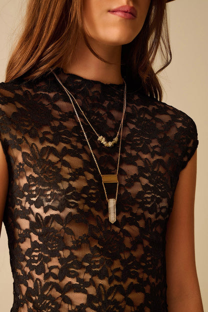 Romantic Lace T-shirt With Cap Sleeves in Black