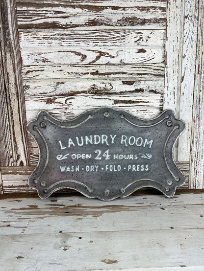 Scalloped Metal Laundry Sign