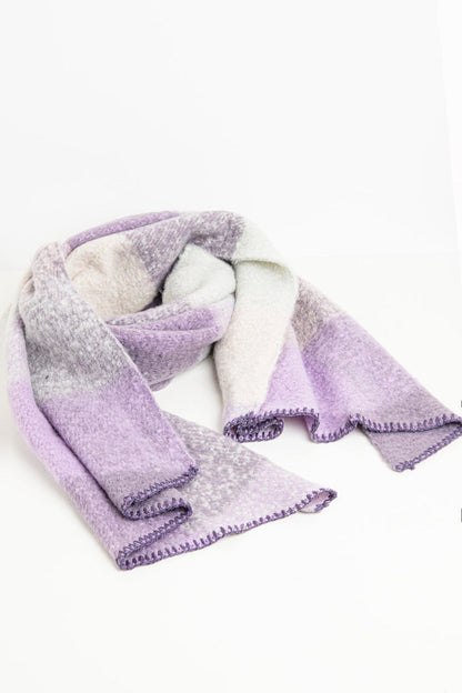 Scarf in beige and purple