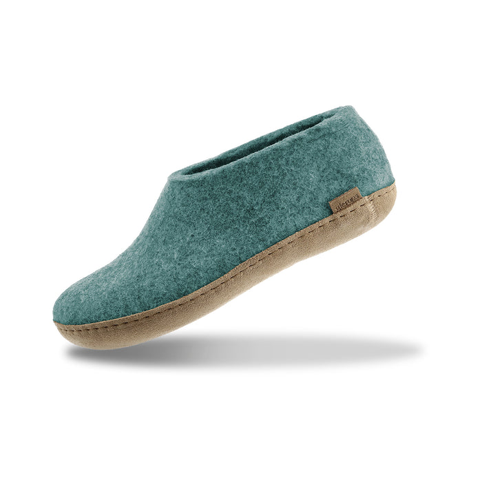 Shoe with leather sole - North Sea
