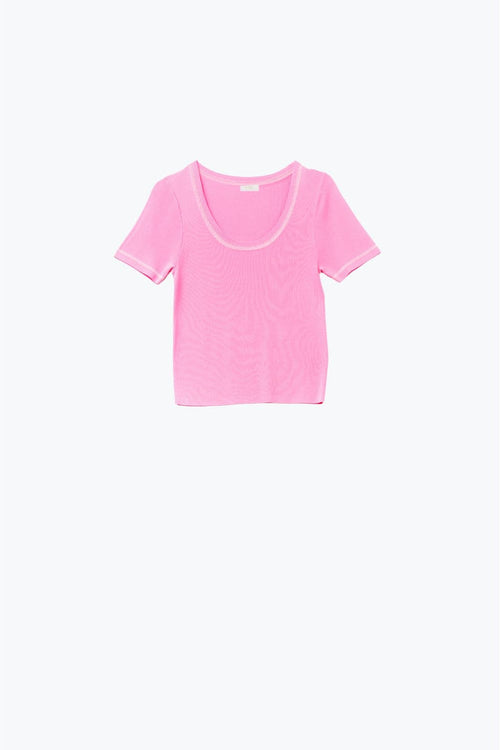 Short Sleeve sweater In pink With Silver Seam at Round Neck