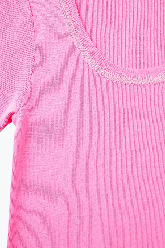 Short Sleeve sweater In pink With Silver Seam at Round Neck