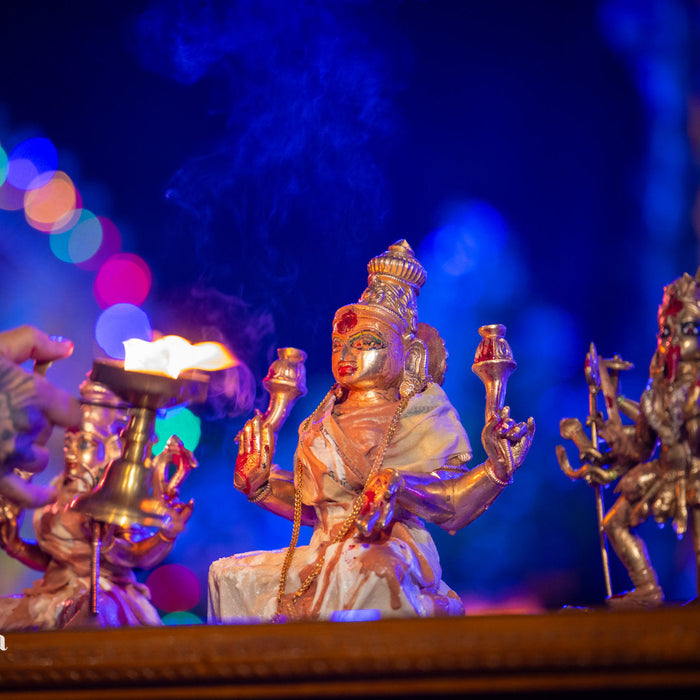SIMPLE PUJA KURS - DEUTSCH