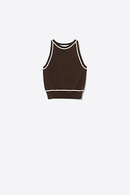 Sleeveless Knitted top In brown Featuring detail white Lines