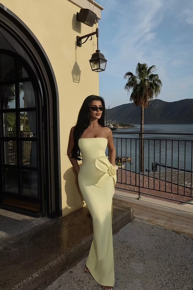 Sophie The Label Elegant Strapless Dress with Bow - Dress