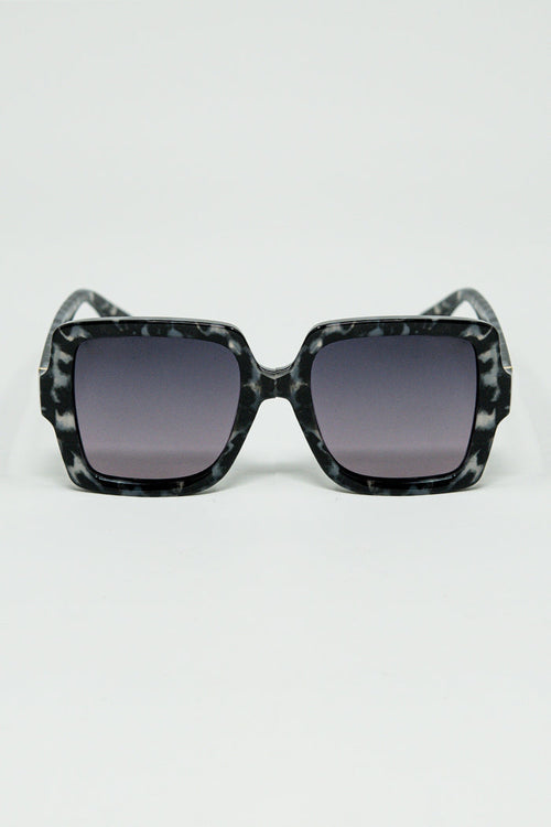 Squared Sunglasses In Black and White/Grey Spot Details