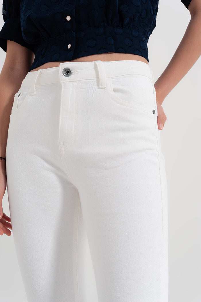 straight Pants in white with wide ankles - Coloured Jeans