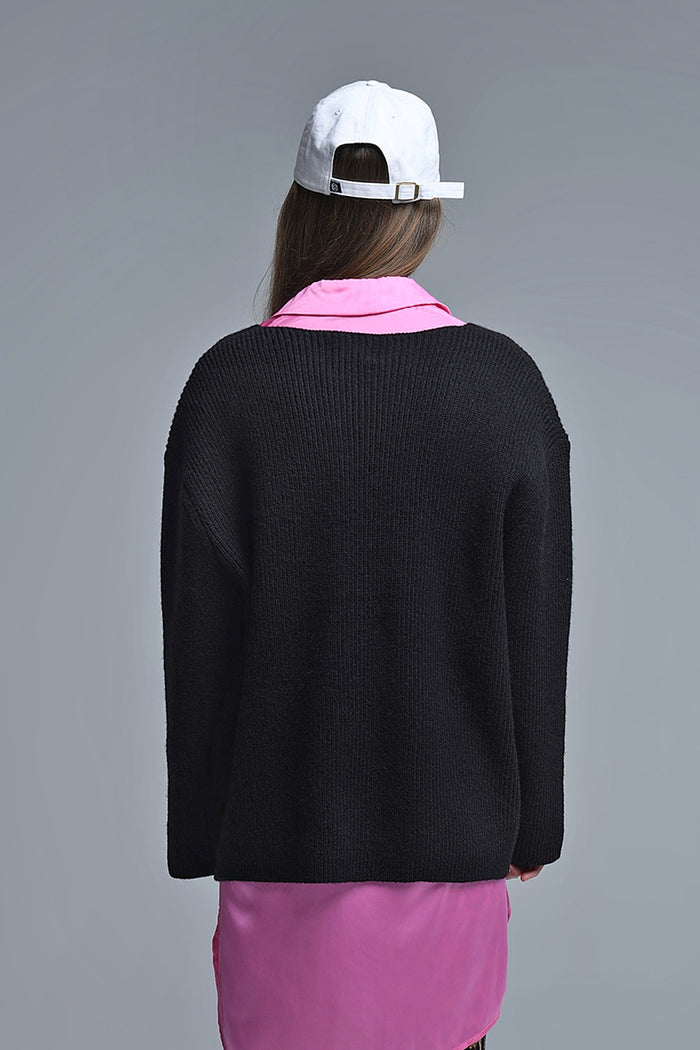 Super oversized Thin V-neck Sweater in Black