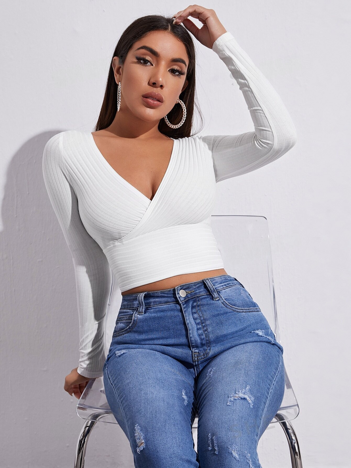 SURPLICE NECK RIB-KNIT CROP TEE