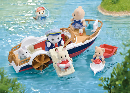 Sylvanian Families Seal Sailor's Leisure Boat with Amora seal mother and paddle boat – view 2