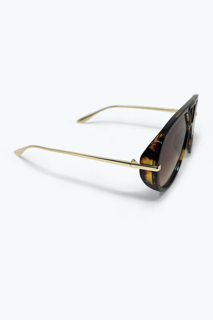 Tortoise Aviator Sunglasses with Gradient Lenses