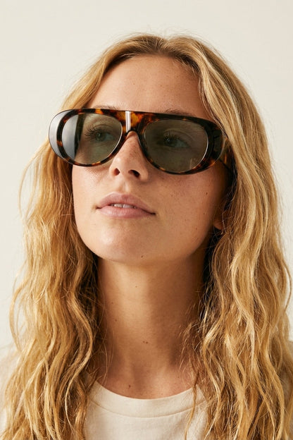 Tortoise Frame Wide Oval Sunglasses with Green Lens