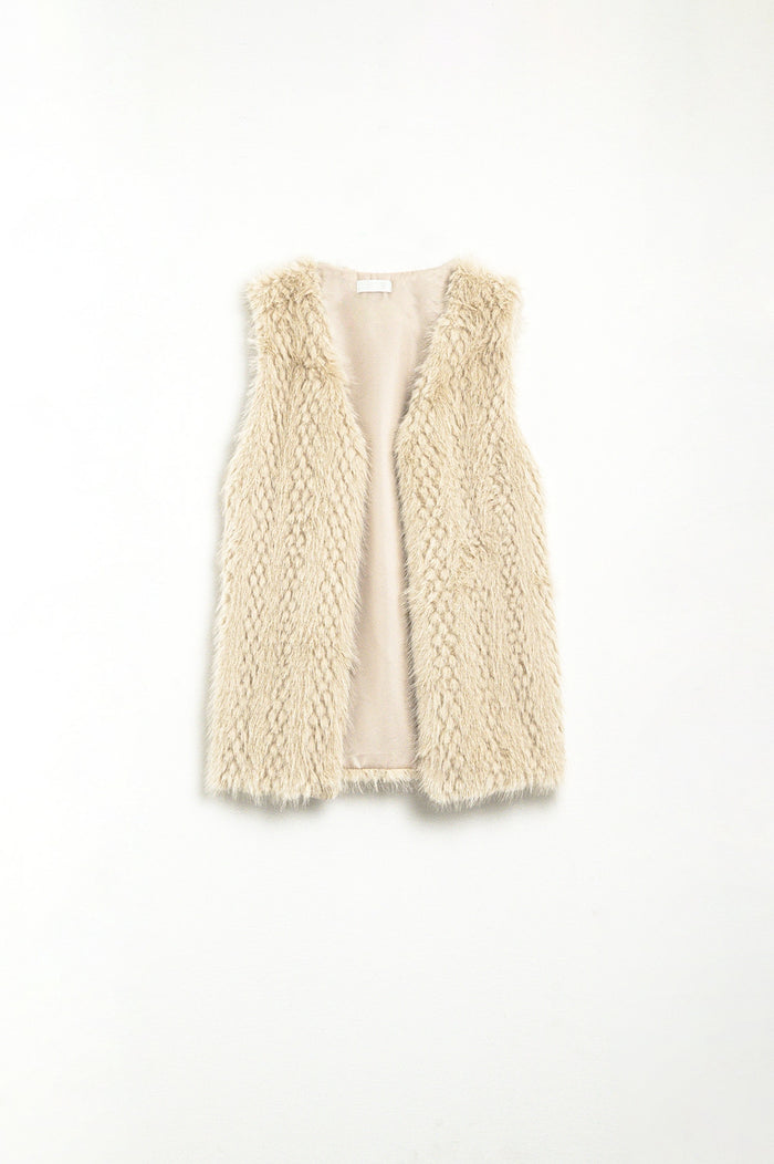 vest in beige in fine fur