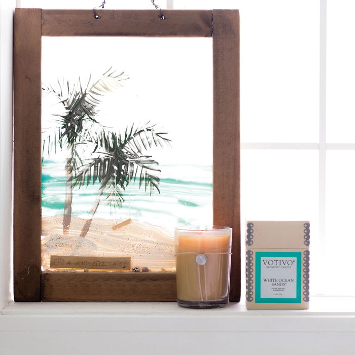 White Ocean Sands Votivo Aromatic Candle