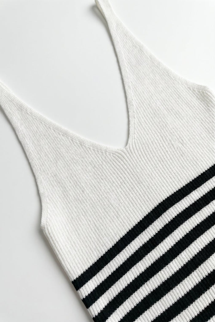 White Stripe Ribbed Knit V-Neck Fitted Tank Top