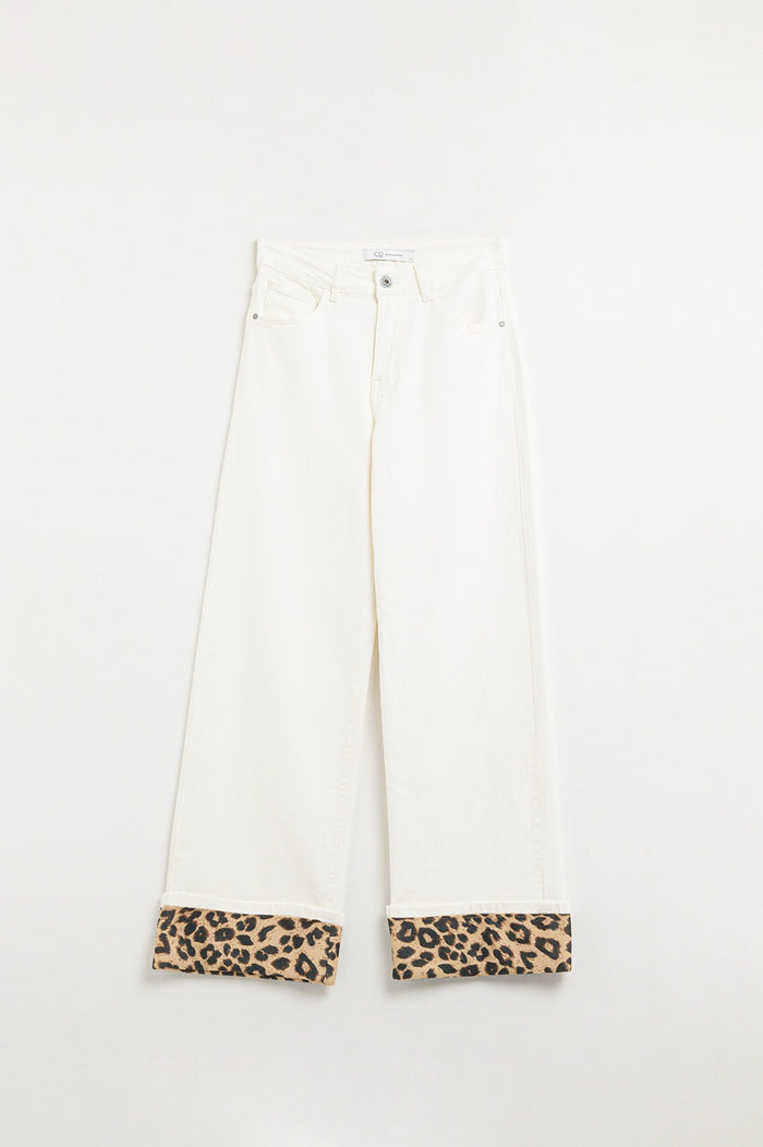 Wide leg cream pants with leopard print at the bottom - Coloured Jeans
