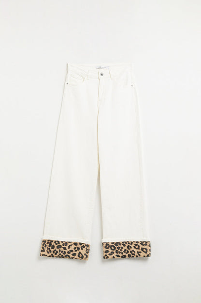 Wide leg cream pants with leopard print at the bottom - Coloured Jeans