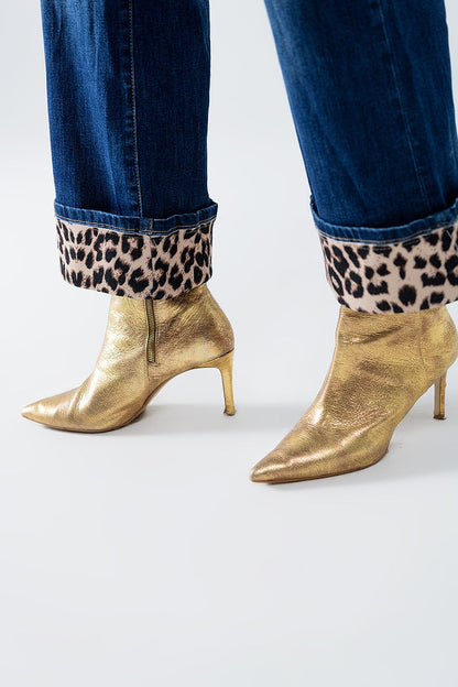 Wide leg jeans with leopard stripe at the bottom - Denim
