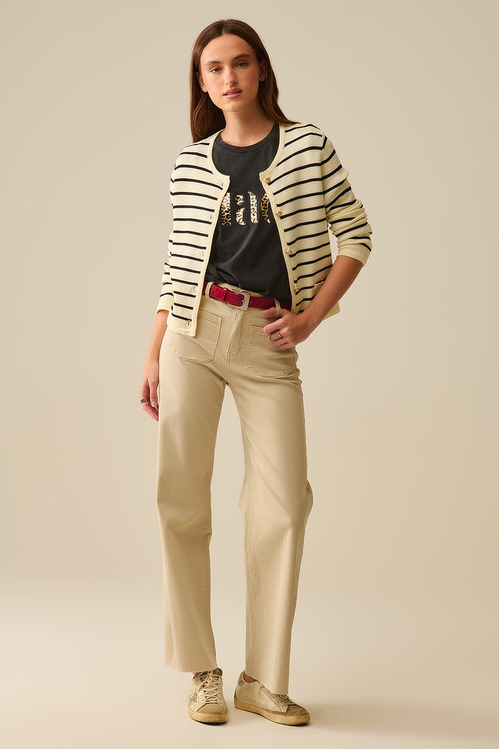 wide leg pants with front pockets in beige - Coloured Jeans