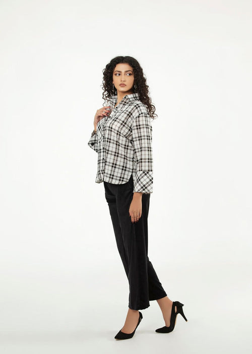 Women's winter black-and-white check button-up top with long sleeves