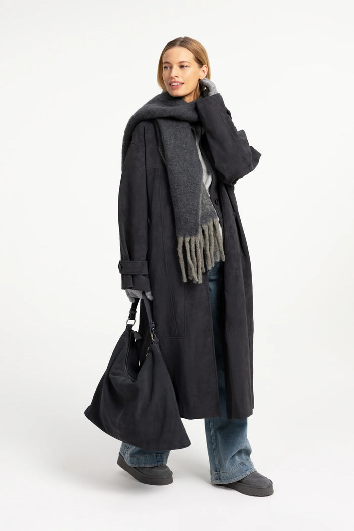 YAYA Faux Nubuck Leather Long Jacket with Detachable Collar - Hole Black 02-009082-609 on model Shop YAYA at Dotique