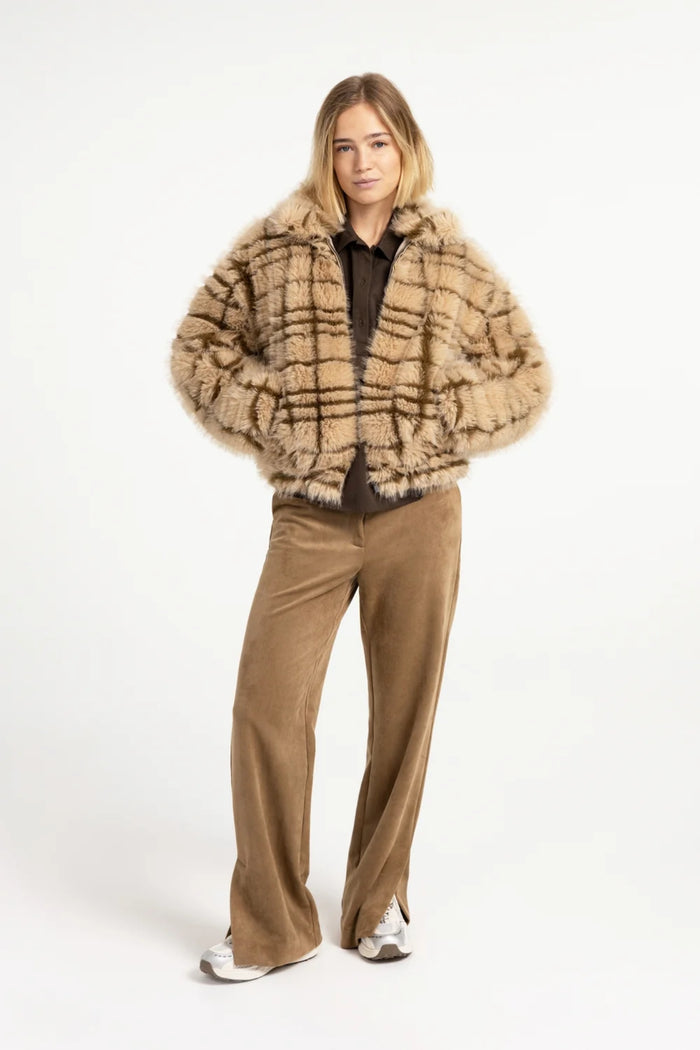YAYA Suedine Wide Leg Trousers - Otter Brown 01-309283-609 on model Shop YAYA at Dotique